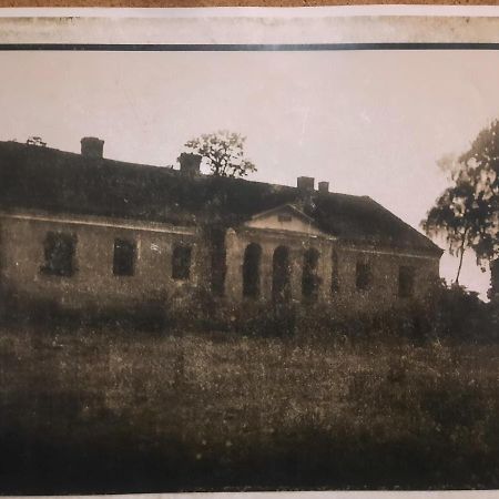Dwor Na Wichrowym Wzgorzu Bed & Breakfast Przybysławice Dış mekan fotoğraf
