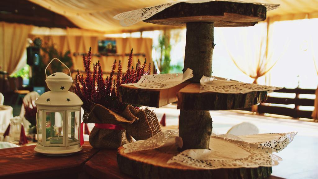 Dwor Na Wichrowym Wzgorzu Bed & Breakfast Przybysławice Dış mekan fotoğraf